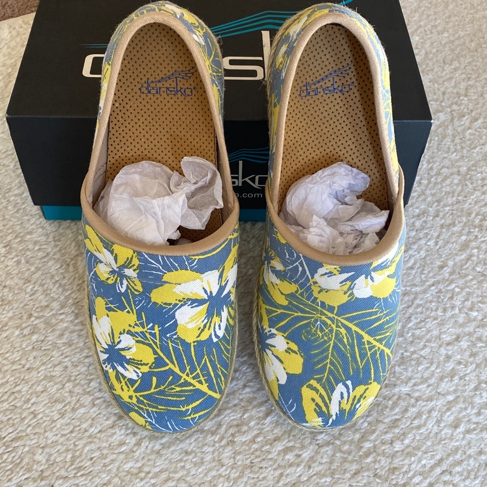 Dansko Blue and Yellow Floral Clogs 39 - Picture 13 of 16